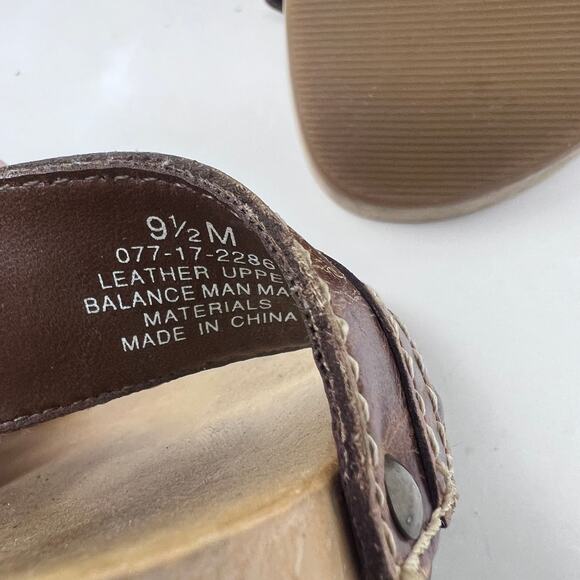 Xhilaration Vintage Sandal Women's 9.5 Y2K Leather Open Toe Wooden Platform Heel - Picture 12 of 12